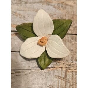 Trillium Flower brooch pin - signed Canada Floral Statement Lapel Accent FASHION
